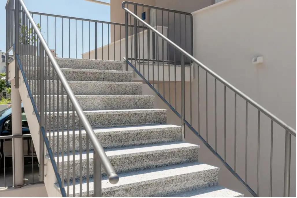 Apartments Mimac 奥米什 外观 照片